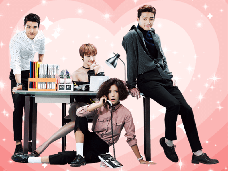 『彼女はキレイだった』主要キャスト4人がデスクを囲み、個性あふれるポーズをとる公式宣材写真<br><noscript><img src=